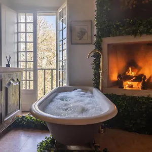 Wow - Unique Double Smart In 17th Century Palace! Hot Tub, Snooker, Bbq, Ps5, Sauna, Gym Hotel